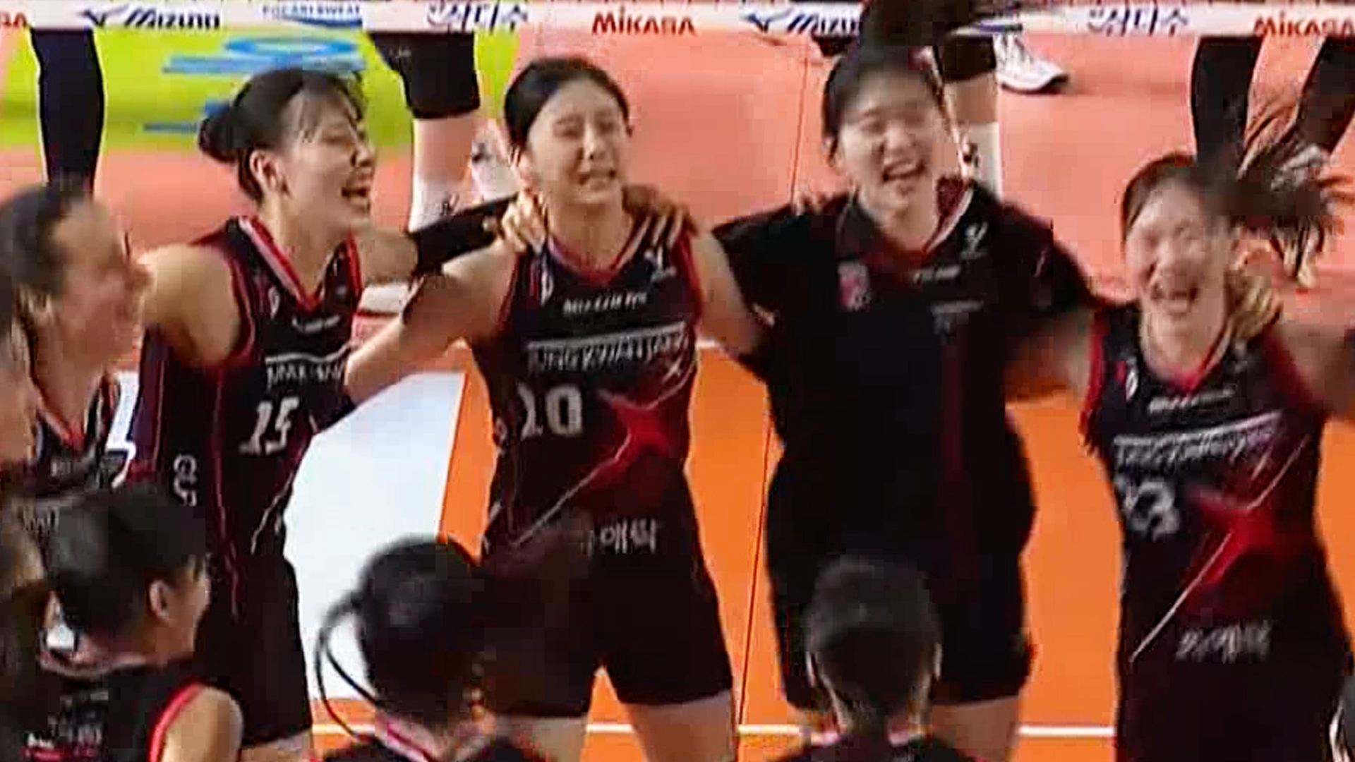 '11연패 탈출!' 흥국생명 상대 시즌 첫 승-승점 획득한 정관장