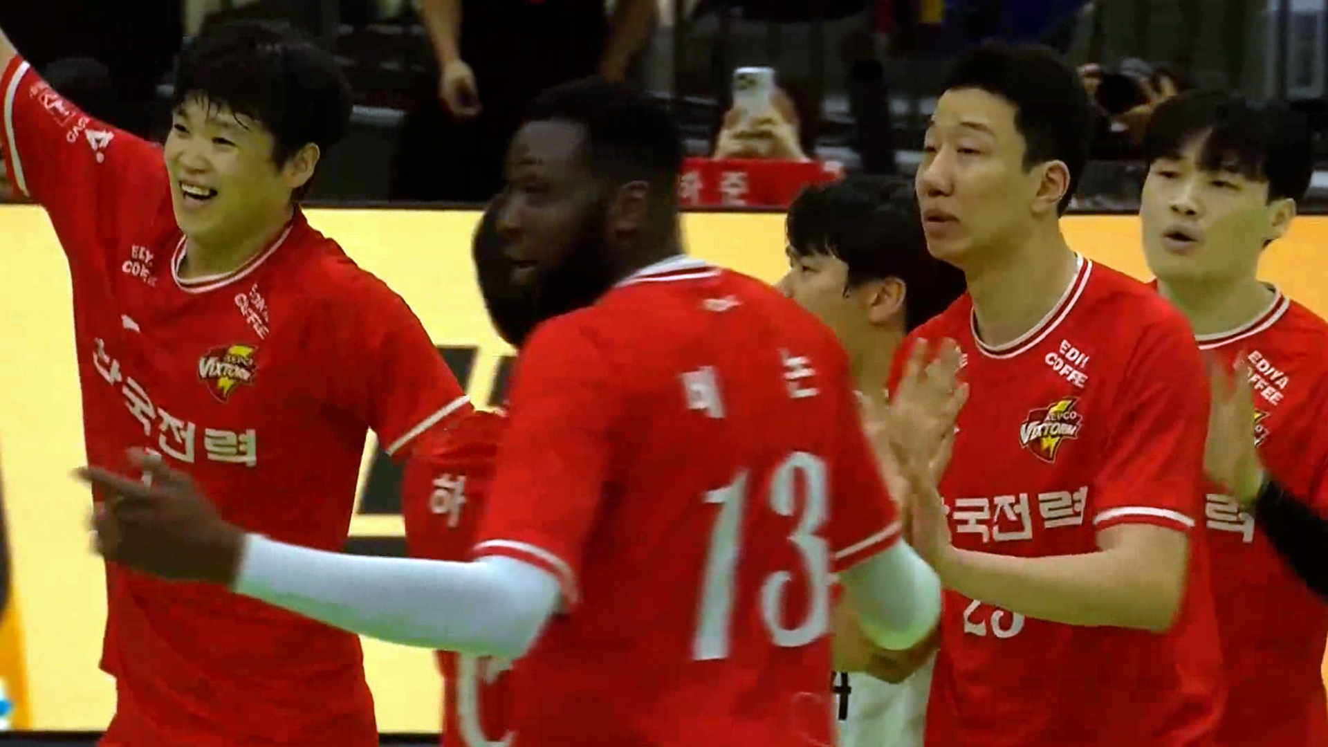 '3위와 승점 동률' 셧아웃 승리로 3점 추가하는 한국전력