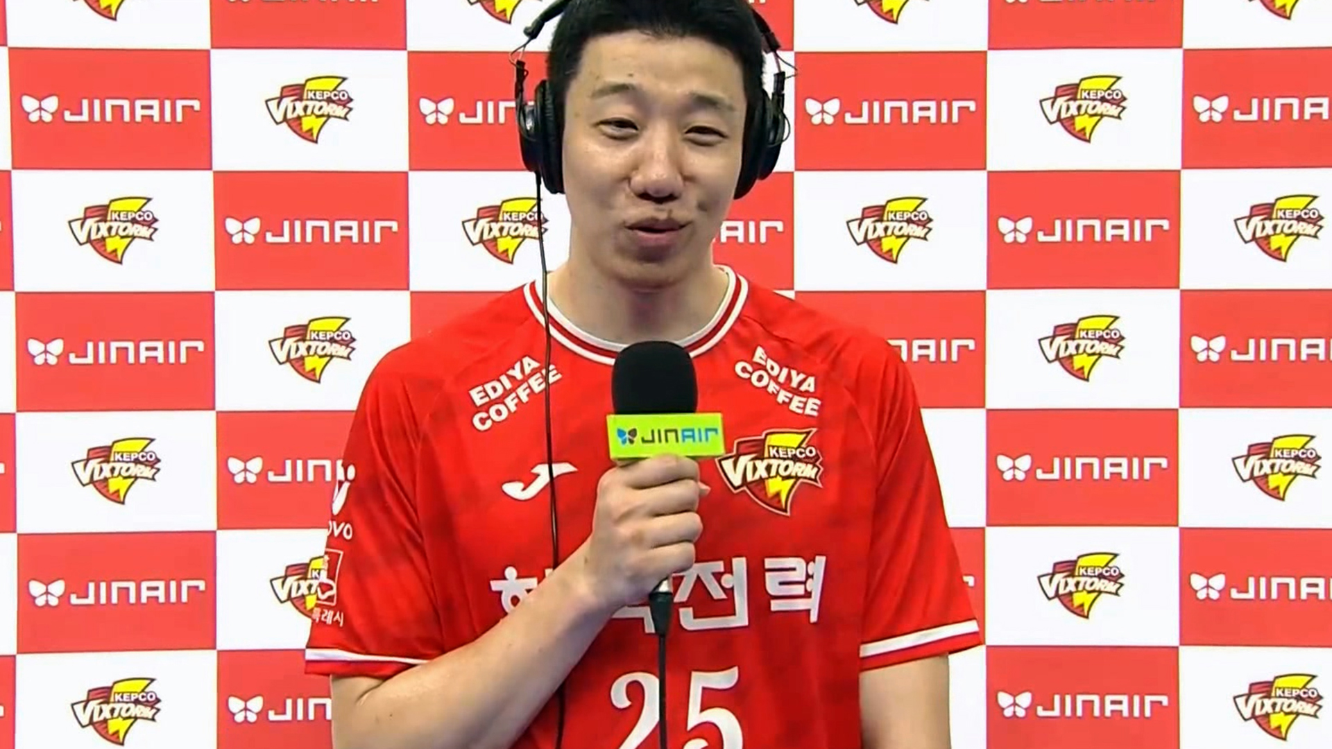 남자부 최초 통산 1,400 블로킹 달성하며 활약 펼친 신영석 인터뷰