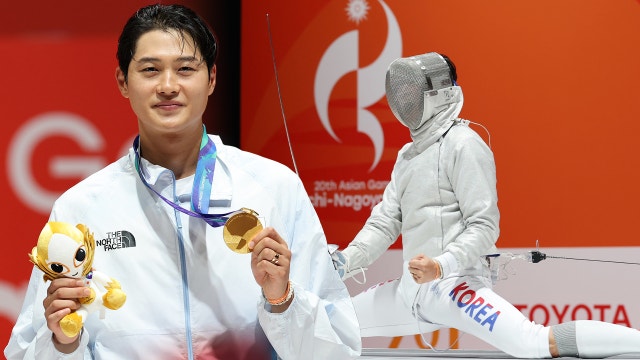 펜싱 오상욱, 남자 사브르 개인전 2연패...대역전승