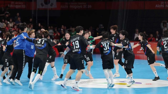 [속보] 여자 핸드볼, 일본 꺾고 아시안게임 금메달